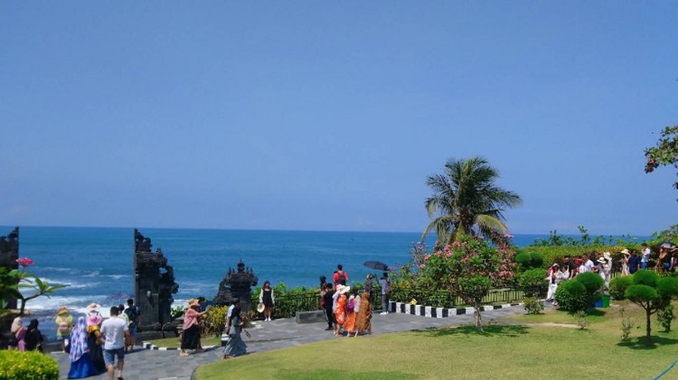 Pesona Pura Uluwatu dan Tari Kecak