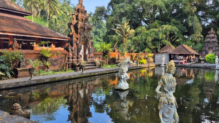 Pura Tirta Empul