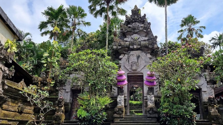 Sekilas Tentang Museum Puri Lukisan