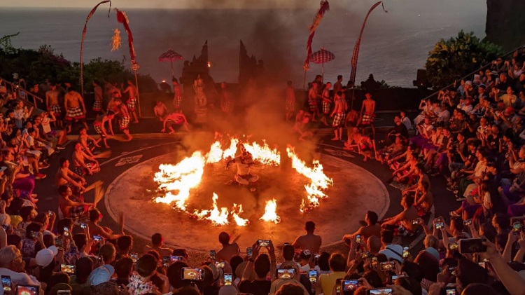 Tari Kecak Bali
