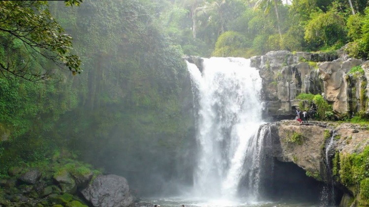Tegenungan Waterfall
