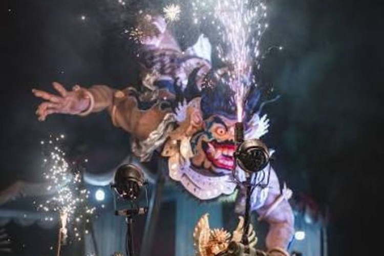 Tradisi Ogoh Ogoh Bali