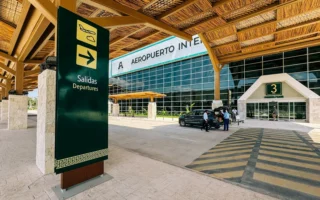 United Airlines Hentikan Seluruh Penerbangan ke Bandara Tulum