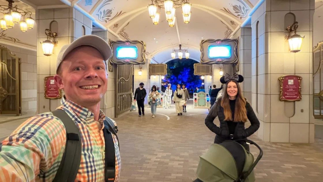 Pintu Masuk Fantasy Springs Tokyo DisneySea Longgar Aturan