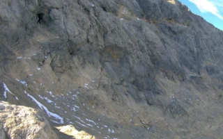 Gletser Gunung Triglav di Slovenia Mencair Tanpa Sisa