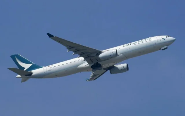 Data Penumpang Cathay dan JAL Bocor Akibat Sistem Amadeus