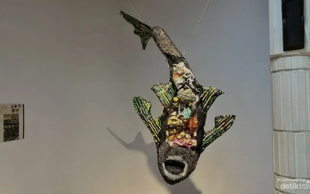 Pameran Seni Sampah di Jakarta Ajak Pengunjung Banyak Pikiran