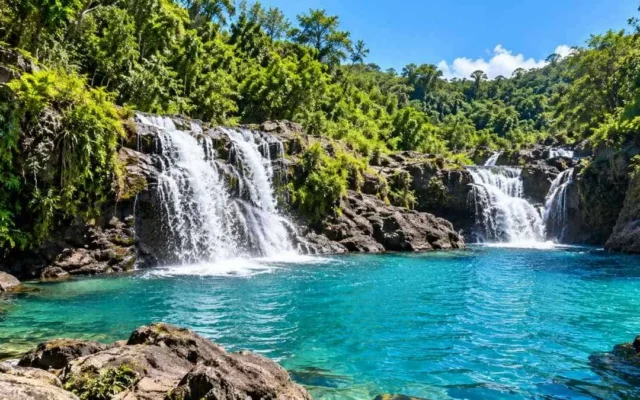 Pesona Air Terjun Tersembunyi Eau Bleue di Mauritius